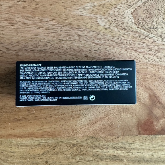 MAC STUDIO RADIANCE FACE AND BODY RADIANT SHEER FOUNDATION c8 NEW in BOX! - Picture 9 of 11